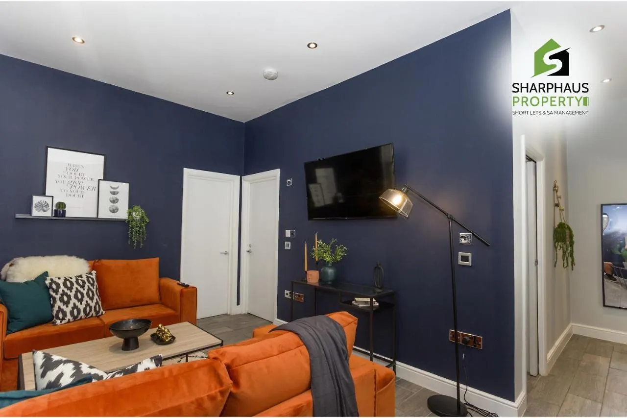 Hidden 2-Bed City Oasis With Courtyard Garden By Sharphaus Short Lets & Serviced Accommodation Management Brighton 0*,
