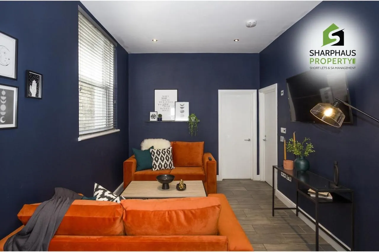 Hidden 2-Bed City Oasis With Courtyard Garden By Sharphaus Short Lets & Serviced Accommodation Management Brighton 0*,  United Kingdom